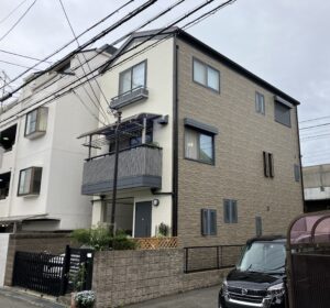 神戸市　Ｋ様邸　金属カバー×塗装のツートーンカラーでスタイリッシュな外壁に！